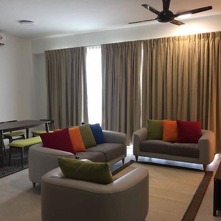 Afiniti Muslim Medini Condo نوساجايا المظهر الخارجي الصورة